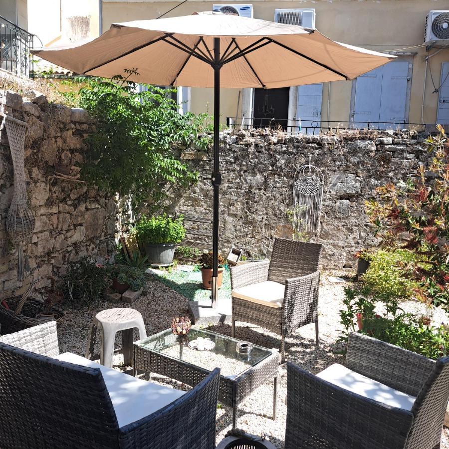 Luxury Family House With Backyard Apartment Mantouki Luaran gambar